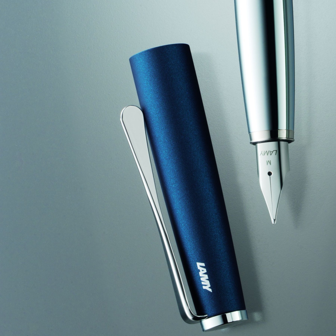Studio Imperial Blue Fountain pen in the group Pens / Fine Writing / Gift Pens at Pen Store (101930_r)