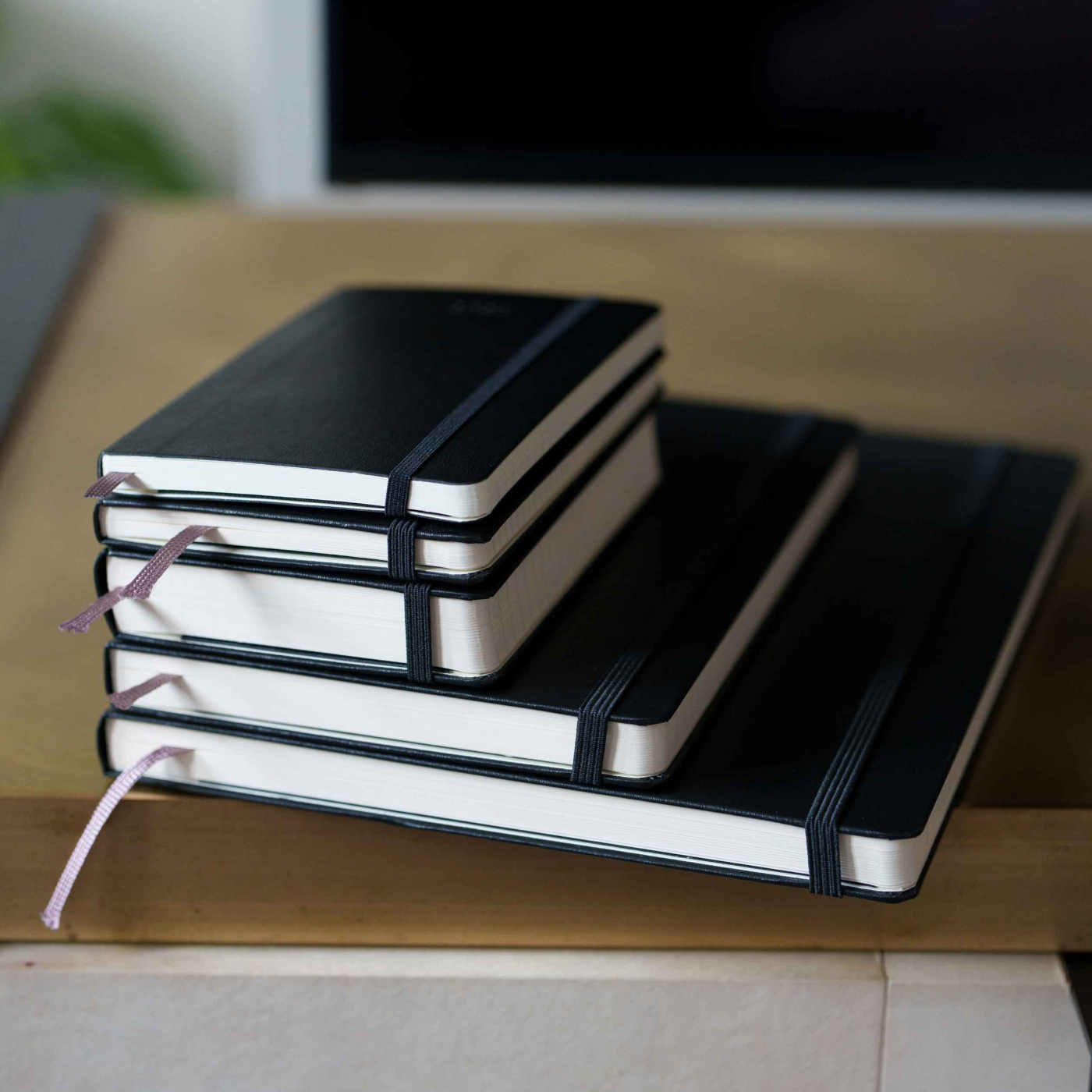 Planner 12M Weekly Horizontal 2027 Hardcover Large Black 