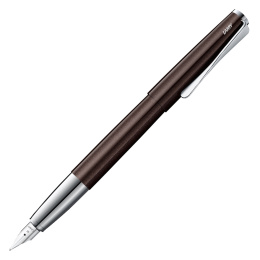 Studio Dark Brown Fountain pen Extra-Fine in the group Pens / Fine Writing / Fountain Pens at Pen Store (128807)