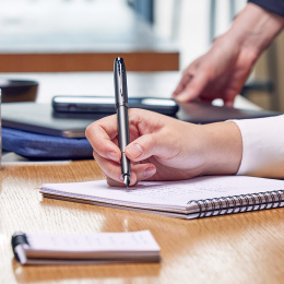 IM Monochrome Titanium Fountain pen in the group Pens / Fine Writing / Fountain Pens at Pen Store (131978_r)