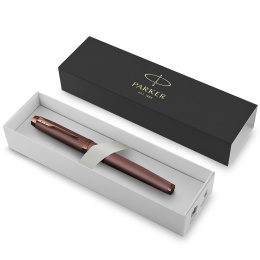 IM Monochrome Burgundy Rollerball in the group Pens / Fine Writing / Rollerball Pens at Pen Store (131992)
