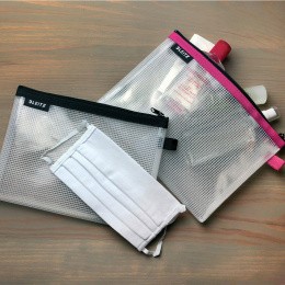 Water-resistant travel pocket Medium (expandable bottom) in the group Pens / Pen Accessories / Pencil Cases at Pen Store (132365)