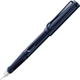 Safari Fountain Dark Dusk Medium in the group Pens / Fine Writing / Fountain Pens at Pen Store (135233)