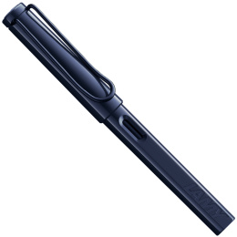 Safari Fountain Dark Dusk Medium in the group Pens / Fine Writing / Fountain Pens at Pen Store (135233)