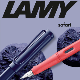 Safari Fountain Dark Dusk Medium in the group Pens / Fine Writing / Fountain Pens at Pen Store (135233)