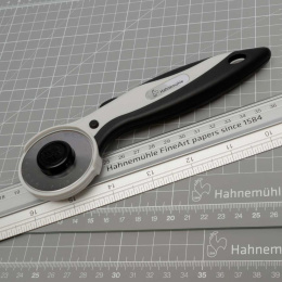 Ergonomic Rotary Cutter 45 mm in the group Hobby & Creativity / Hobby Accessories / Cutters at Pen Store (135559)