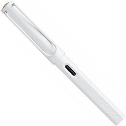 Safari All White Set Medium in the group Pens / Fine Writing / Fountain Pens at Pen Store (135752)