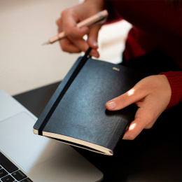 Planner 12M Weekly Notebook 2026 Softcover Large Black in the group Paper & Pads / Planners / 12-Month Planners at Pen Store (136111)