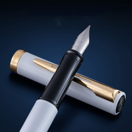 Impression White/Gold Fountain Pen in the group Pens / Fine Writing / Fountain Pens at Pen Store (137398_r)