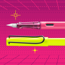 Safari Fountain Pen Neon Yellow in the group Pens / Fine Writing / Fountain Pens at Pen Store (137577_r)