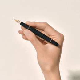 Meisterstück Classique Fountain Pen Medium in the group Pens / Fine Writing / Fountain Pens at Pen Store (138226)
